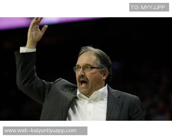 斯坦范甘迪称太阳顾问克利福德赞布克为杰出领袖之一