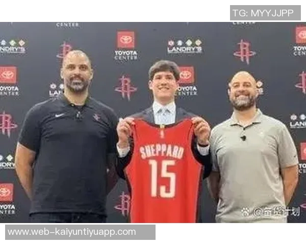 谢泼德谈球队定位与风格强调教练的指导作用与球员的自我发挥