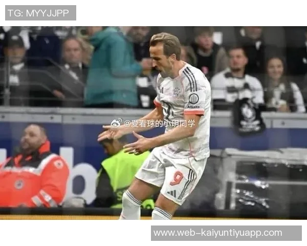 格纳布里称赞凯恩如机器人般的表现令人惊叹，展现出超凡的竞技状态