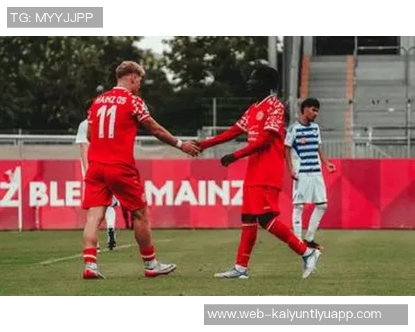 美因茨逆袭德甲领头羊创近20年垫底球队拿分奇迹