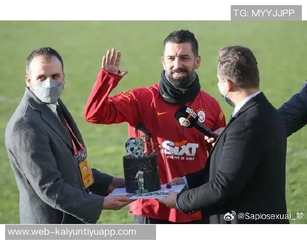 图兰称皮克为最有趣队友尤文图斯防线是最难对付的对手