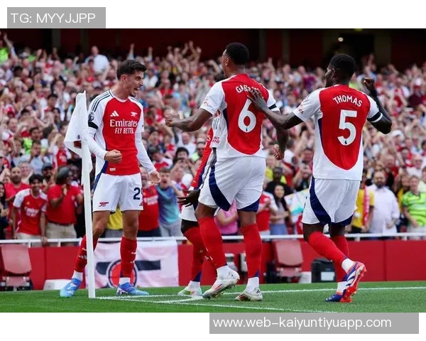 水晶宫主帅信心满满期待联赛杯客战红军球队状态良好对枪手表现赞赏