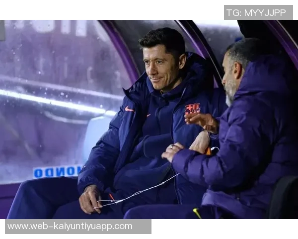 莱万与巴萨续约可能性依然存在俱乐部尚未急于做出决定 莱万与巴萨续约可能性依然存在俱乐部尚未急于做出决定